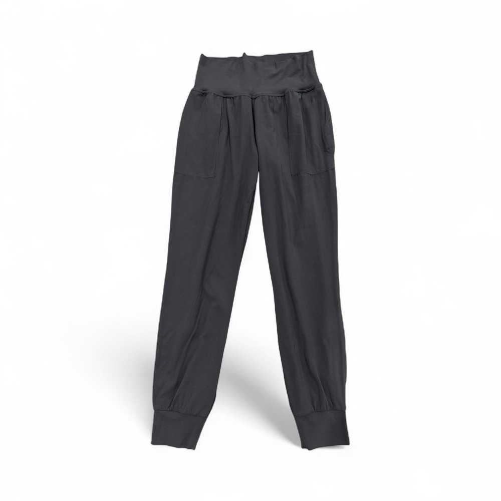 ATHLETA Salutation Jogger Small.  Dark gray
